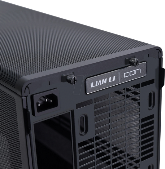 LIAN LI DAN A3 mATX – Black / Wood