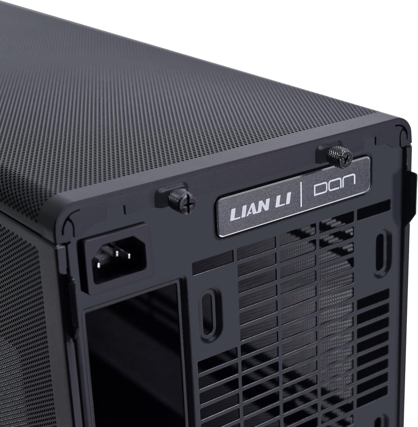 LIAN LI DAN A3 mATX – Black / Wood